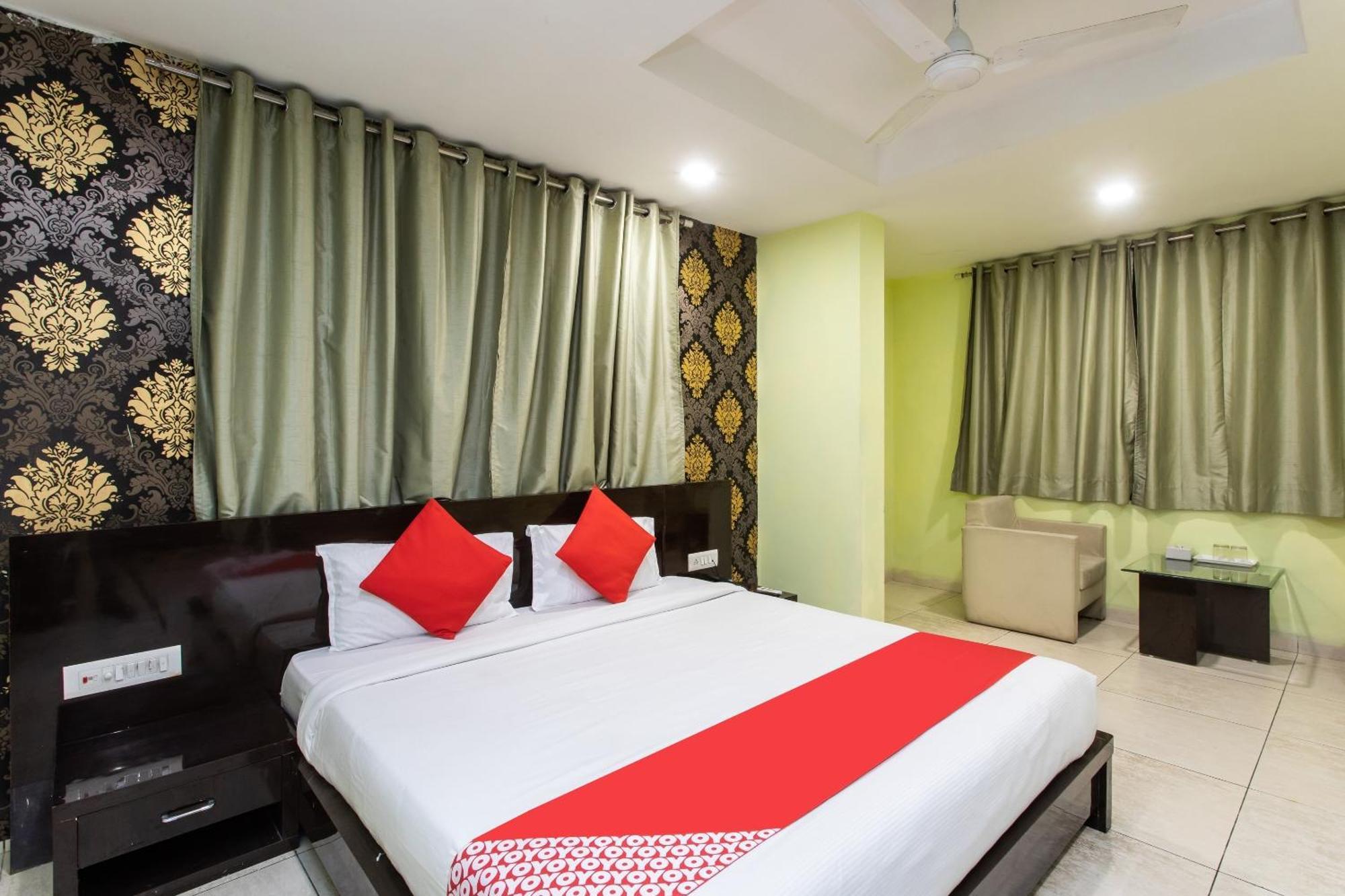 Capital O Swan Paradise Indore Bagian luar foto
