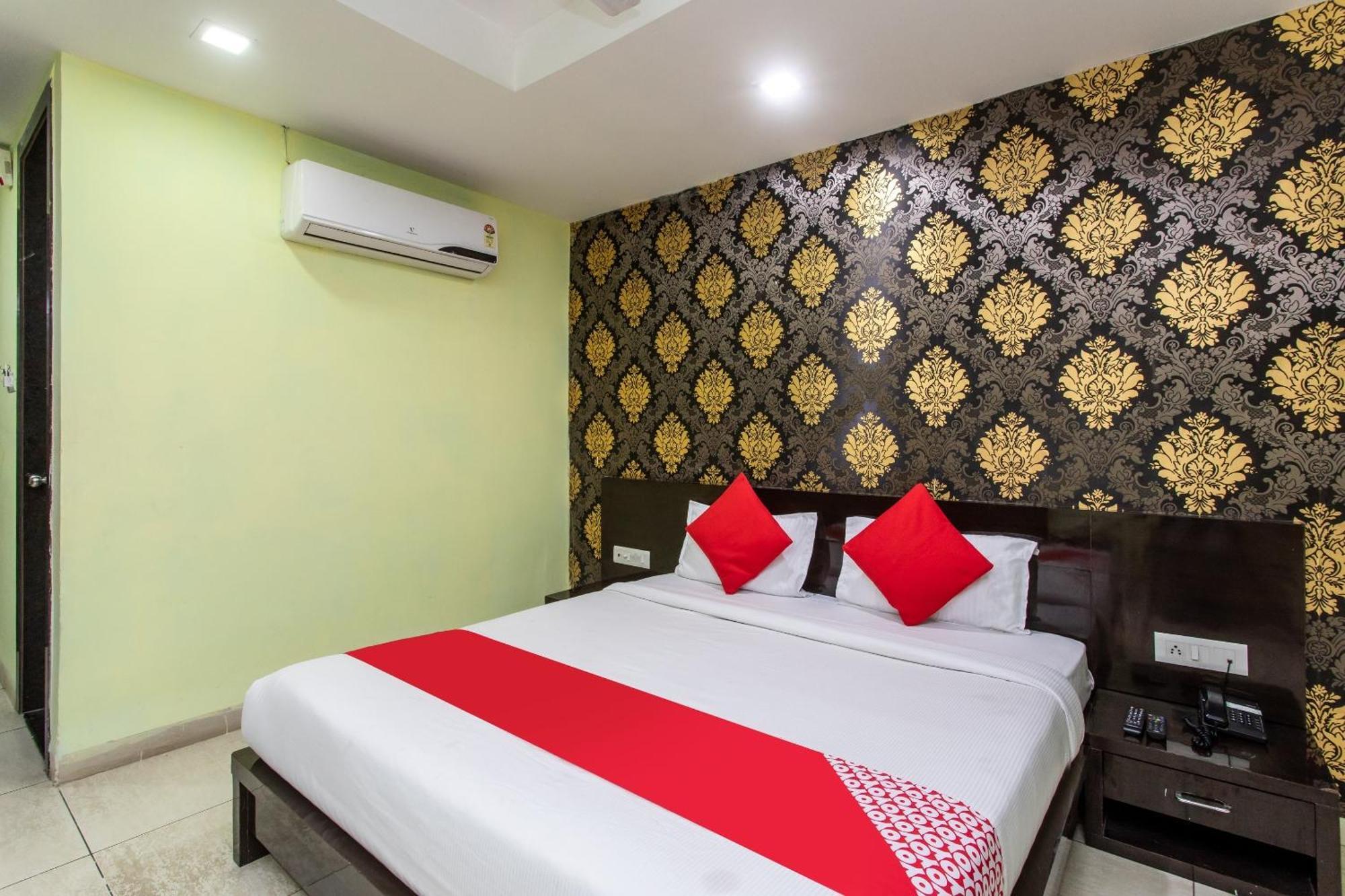 Capital O Swan Paradise Indore Bagian luar foto