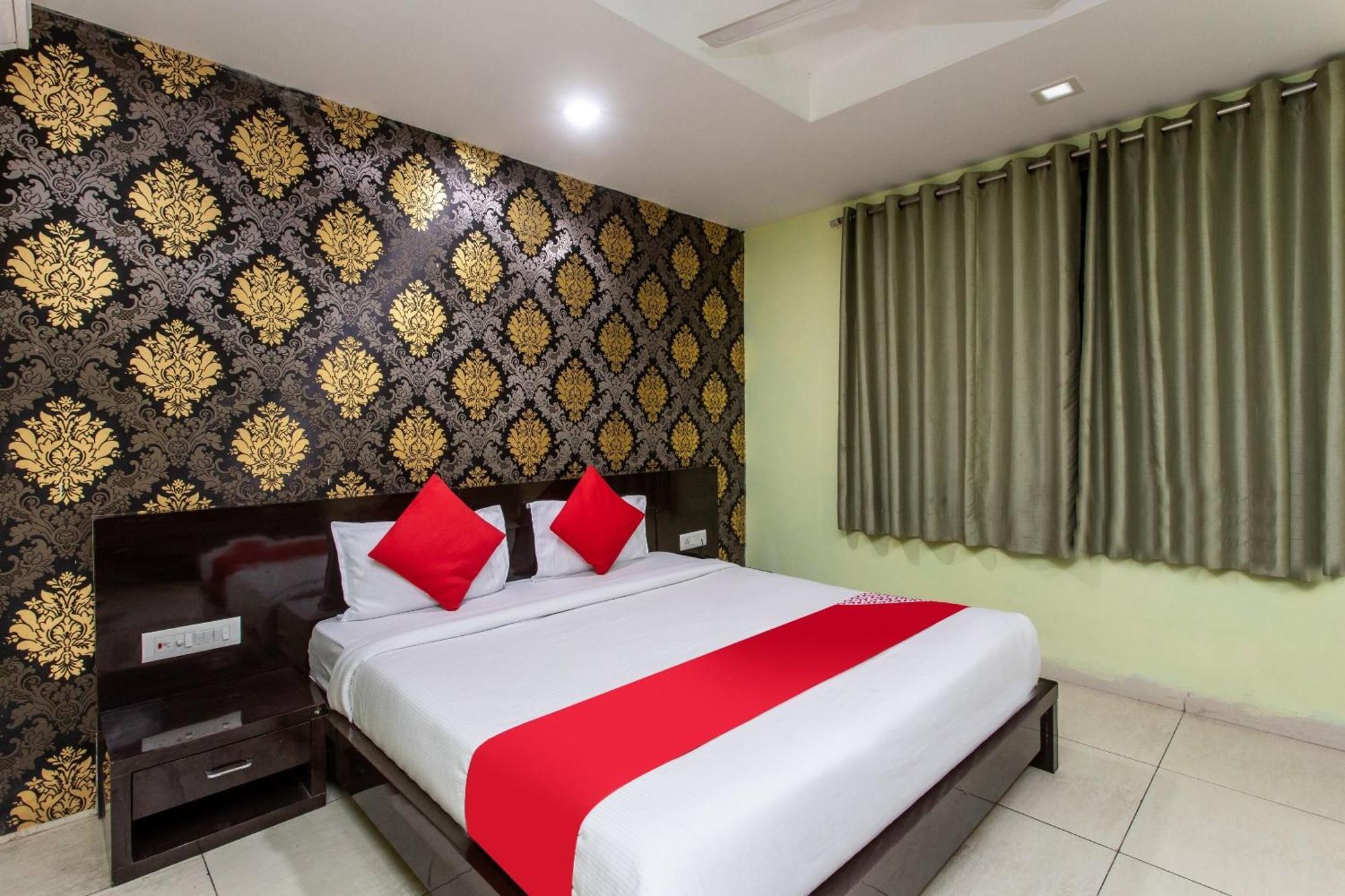 Capital O Swan Paradise Indore Bagian luar foto